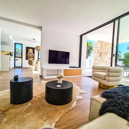 Avanoa - Fustera Villa *